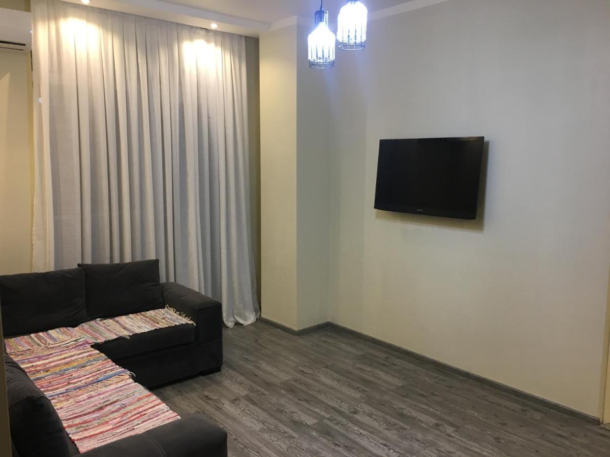 Apartment On Khimshiashvili 11A Batumi Exterior foto